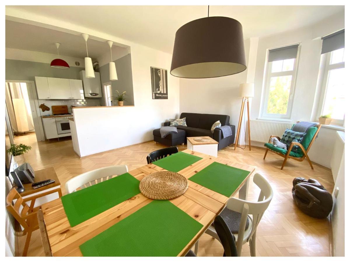 Central-Modern-Apartment Прага Экстерьер фото
